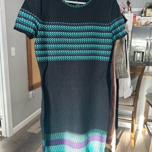 St. John Black and Blue Sheath Midi Dress with Short Sleeves